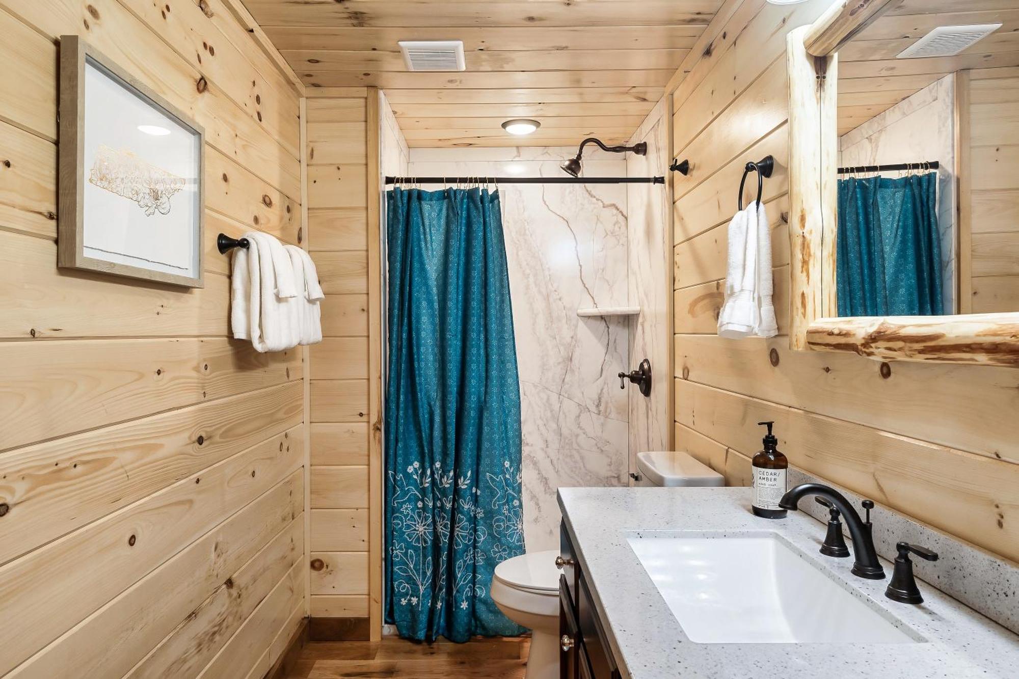 Smokiesboutiquecabins Would Love To Host You At Dolly'S Cute Cabin! 4 Suites With Private Bathrooms - Hot Tub, Fire Pit, Game Room, Resort Pool Open Memorial Day Through Labor Day! Гатлинбург Экстерьер фото